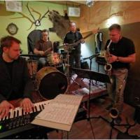 EEE - Eike & Elektrik Ensemble 01